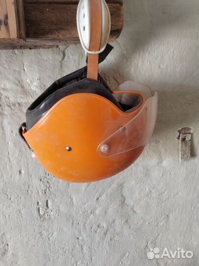 Мотошлемы ретро