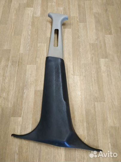 Обшивка центральной стойки крыши левая Primera P11