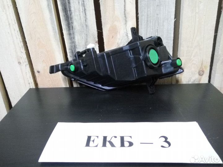 Правая противотуманная фара Фольксваген Джетта 7 2