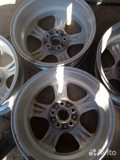 Продам литые диски на16