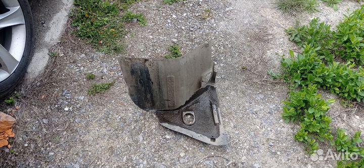 Локер сапожок брызговик бмв е46
