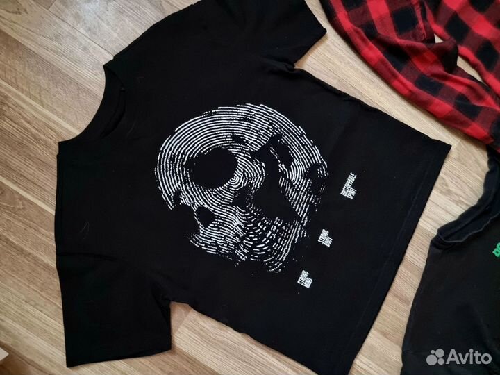 Футболки, рубашка в клетку, бюстгальтер кружевной