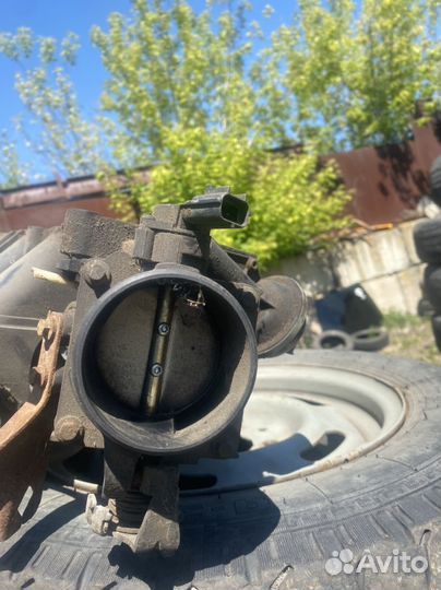 Коллектор впускной на Ford Mondeo 3 2.0