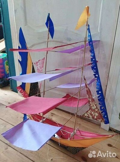 Летучий змей кораблик