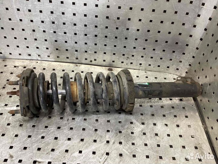 Амортизатор/стойка передняя правая Jeep Grand Cherokee