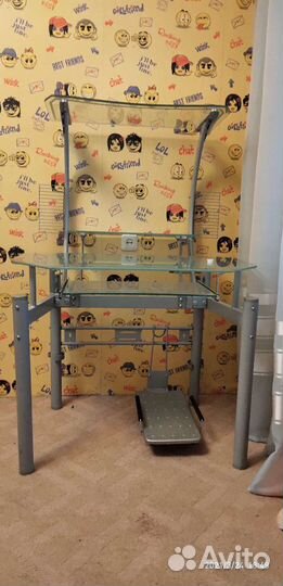 Компьютерный стол