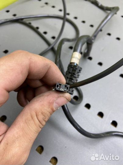 Коса зеркала правая Mercedes E-Class W124