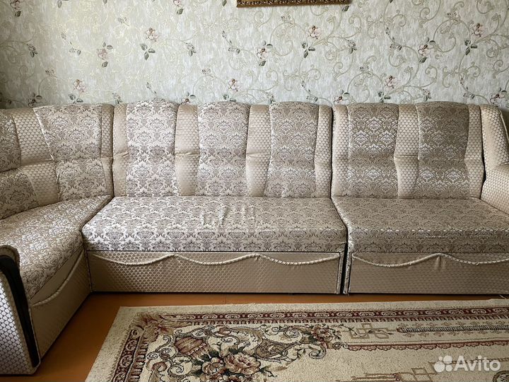 Угловой диван