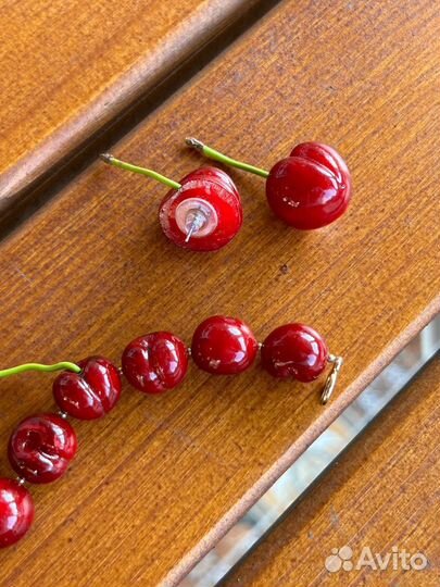 Серьги вишенки и браслет