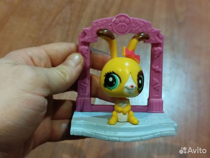 Littles pet shop игрушка из макдональдс 2015г
