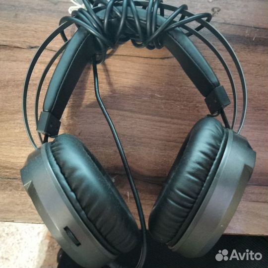 Продаю наушники от bloody