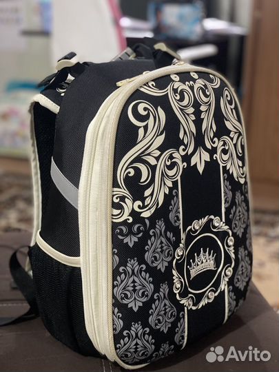 Рюкзак школьный