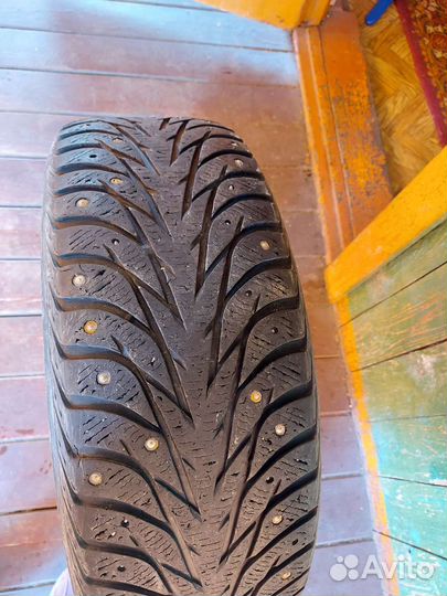 Yokohama Ice Guard Stud IG55 235/55 R19