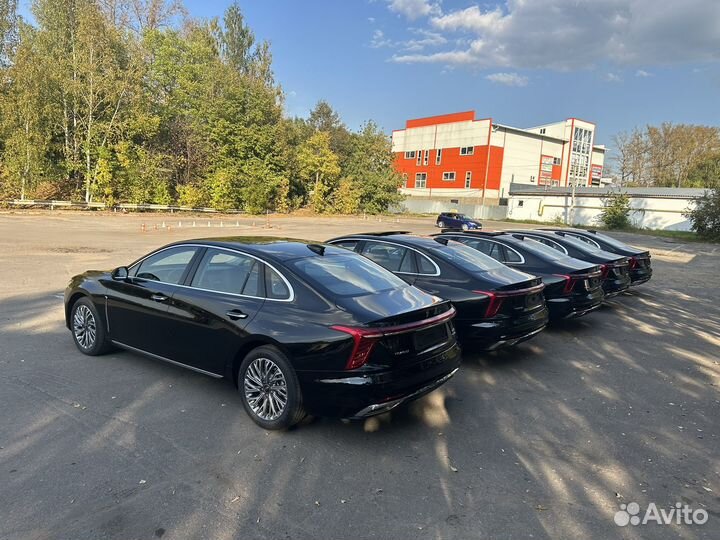 Аренда новых автомобилей под бизнес такси