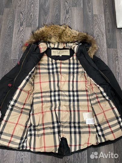 Пуховик, парка женская burberry (s)