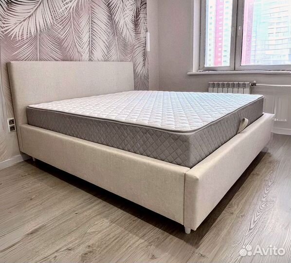 Кровать двуспальная