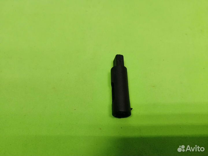 Фиксатор поворотного колеса N 69 на коляску