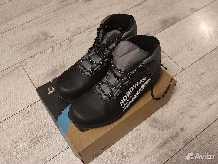 Лыжные ботинки 40-41 размер