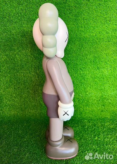 Kaws 70 см База
