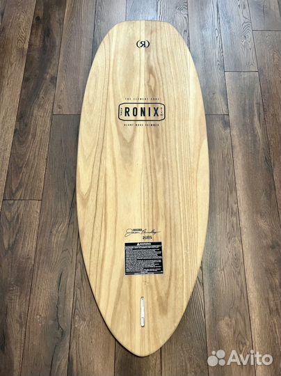 Вейксерф Ским Ronix