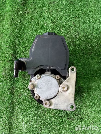 Насос гура Mercedes W210 M111 1995-2000