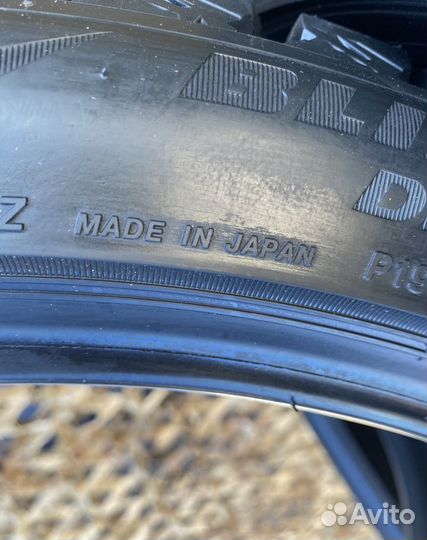 Bridgestone Blizzak DM-V3 295/35 R21 107T