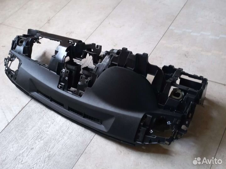 Торпедо переднее Toyota Camry V55 V50 2011-2018