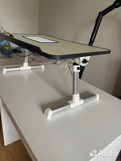 Столик под ноутбук