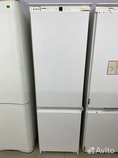 Встраиваемый холодильник 