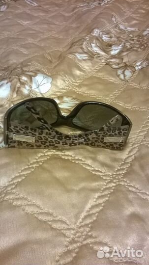 Солнцезащитные очки blumarine