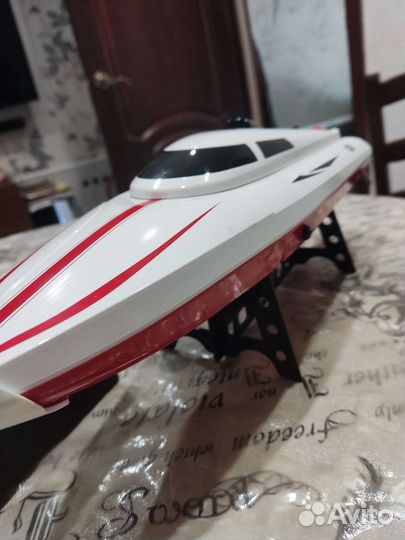 Радиоуправляемый катер на радио управлении