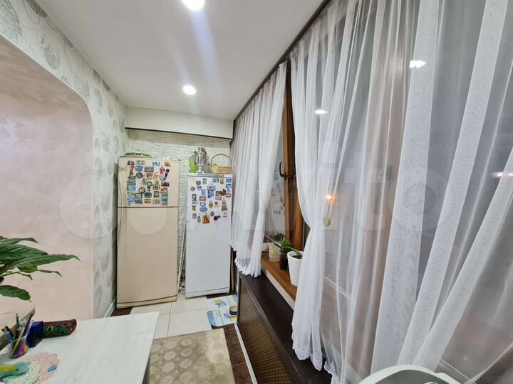 3-к. квартира, 107,6 м², 3/6 эт.