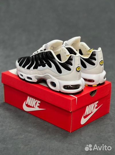 Кроссовки Nike