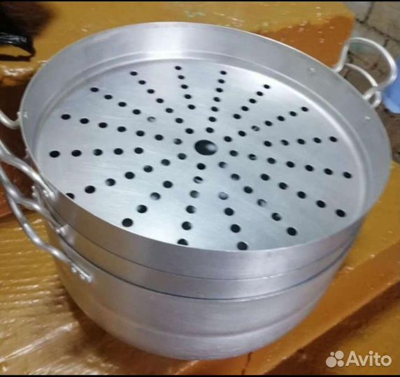 Продаю бу алюминивую мантоварку-13литр