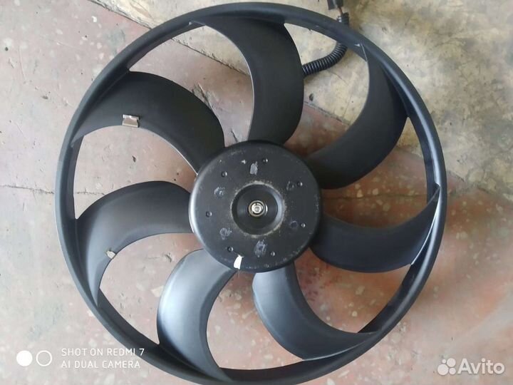 Вентилятор радиатора Киа Рио,Хендай Солярис 10-17