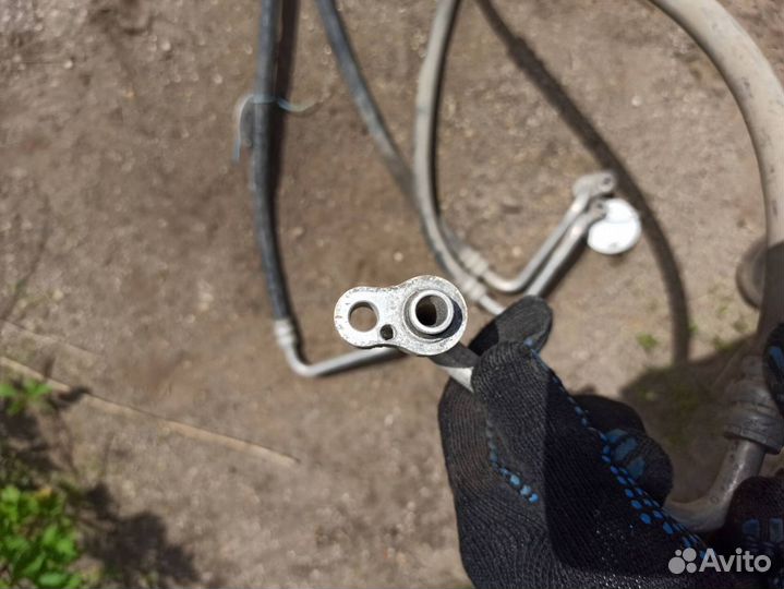 Трубка кондиционера Mitsubishi Galant EA