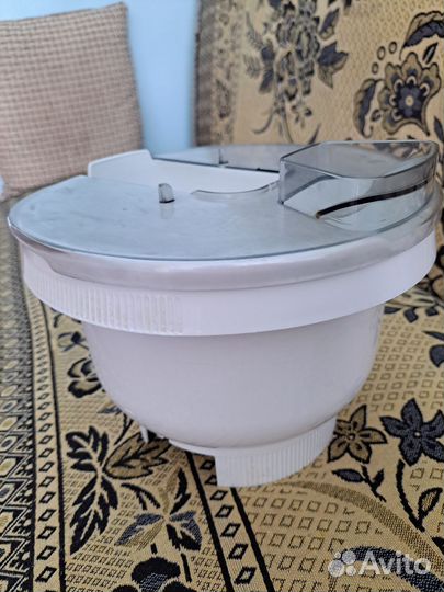 Продаю насадки для комбайна Bosch MUM