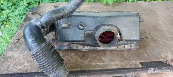 Корпус фильтра Subaru legacy 1999