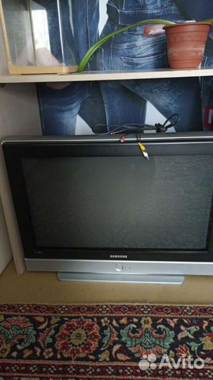 Телевизор samsung