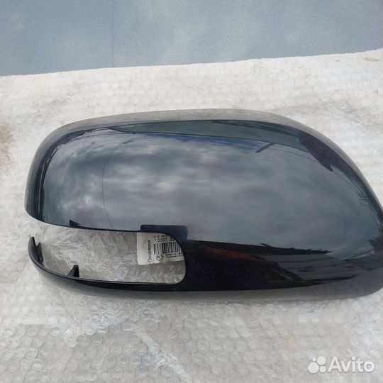 Накладка на боковое зеркало toyota