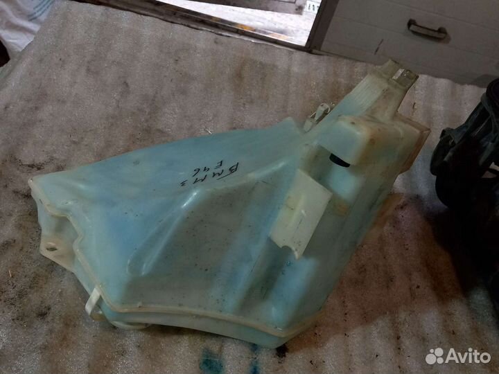 Бачок стеклоомывателя BMW3 E46