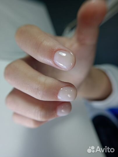 Модель на маникюр