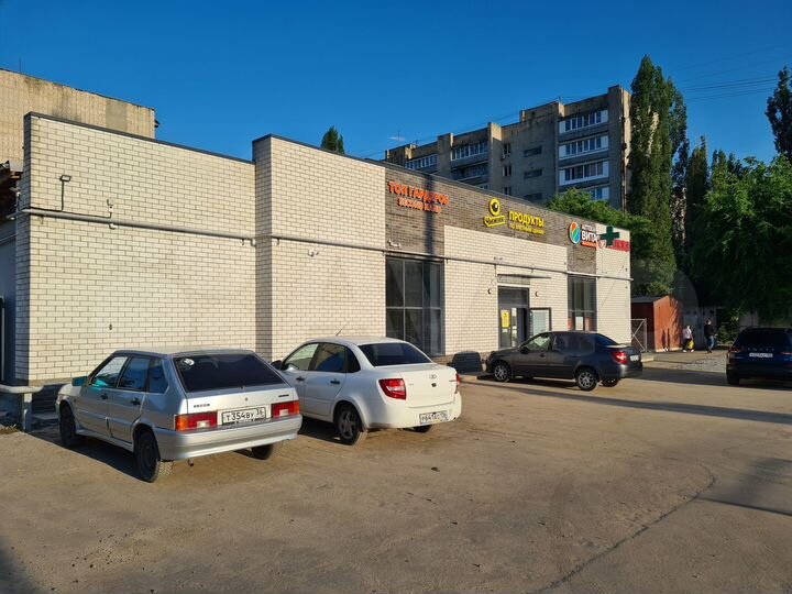 Здание, 748 м²