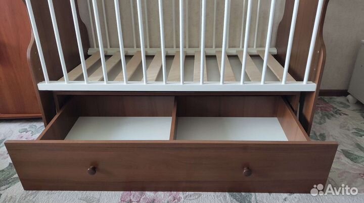 Кроватка фабрики 