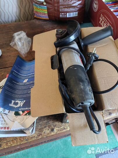 Перфоратор, болгарку, уровень, мини пилу