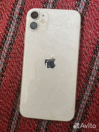 iPhone 11, 64 ГБ