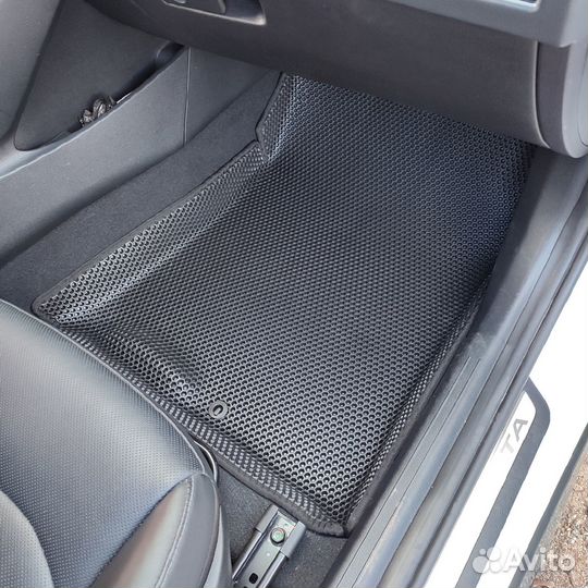 EVA коврики на Hyundai Sonata с бортами