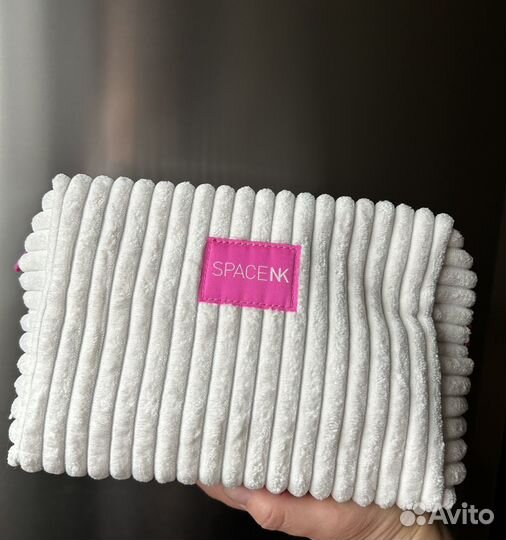 Большая Бархатная косметичка Space NK