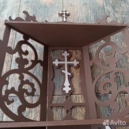 Полка для икон угловая для икон на 3 яруса (018)