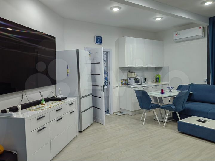 Апартаменты-студия, 100 м², 1/2 эт.